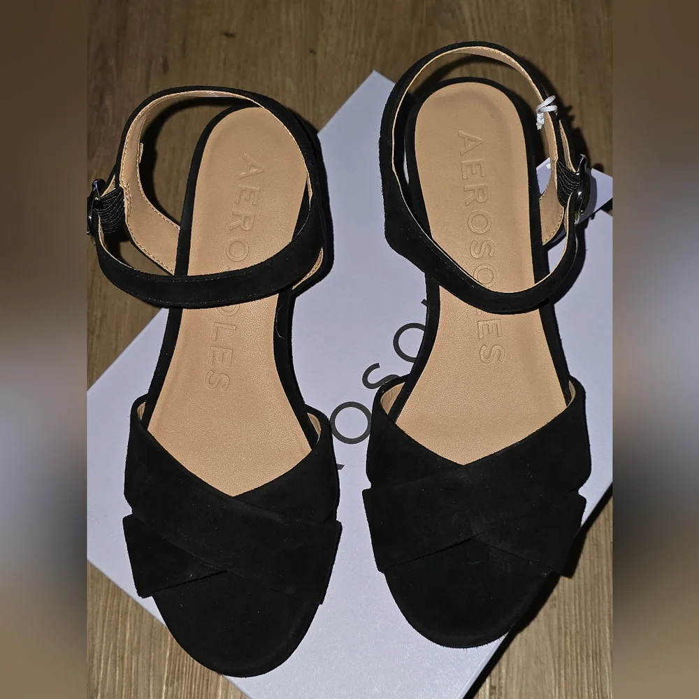 Aerosoles Cosmos Black Suede Block Heel Sandals – 7.5M – NIB - Picture 9 of 10